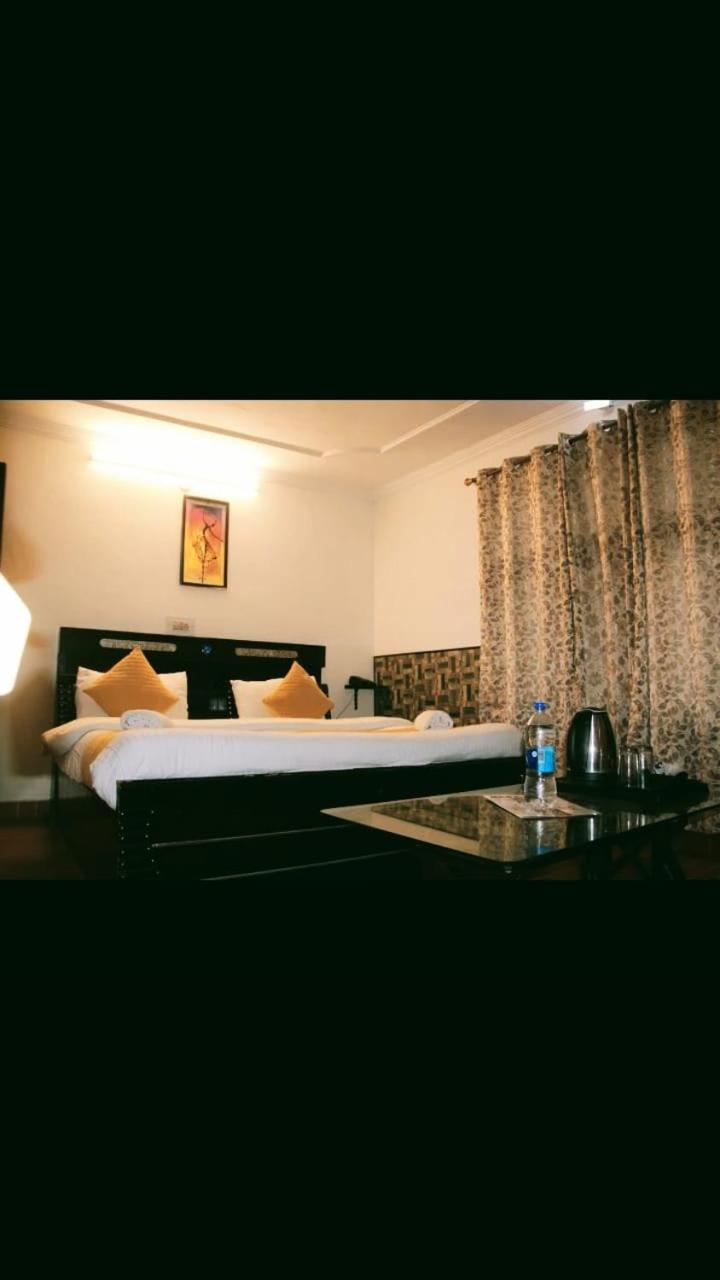 Hotel Stay Well Banikhet Quarto foto